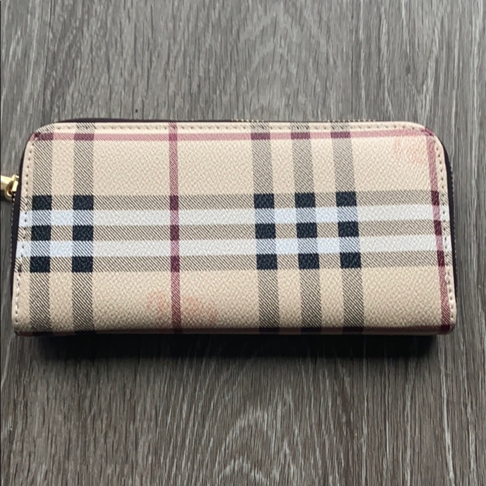 Wallet/clutch